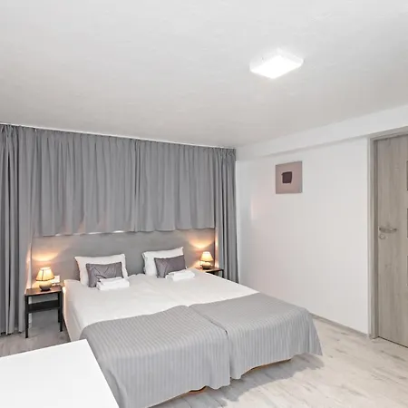 Happyinn אכסניה קובנה